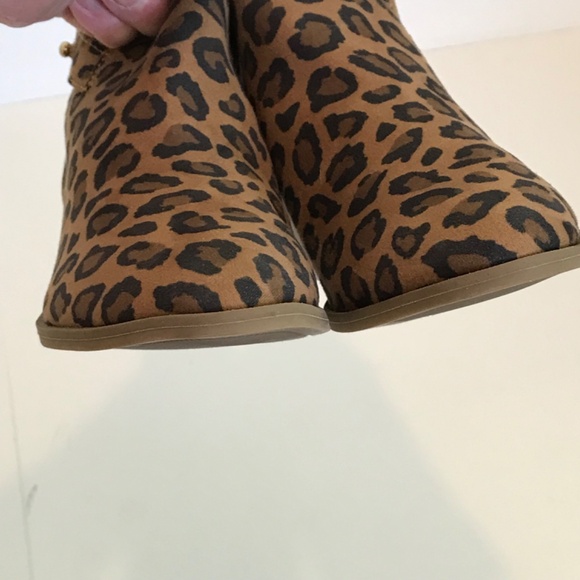 OLD NAVY Leopard Ankle Boots Low Block Heel Booties NWOT Women’s Size 6 - Picture 7 of 16